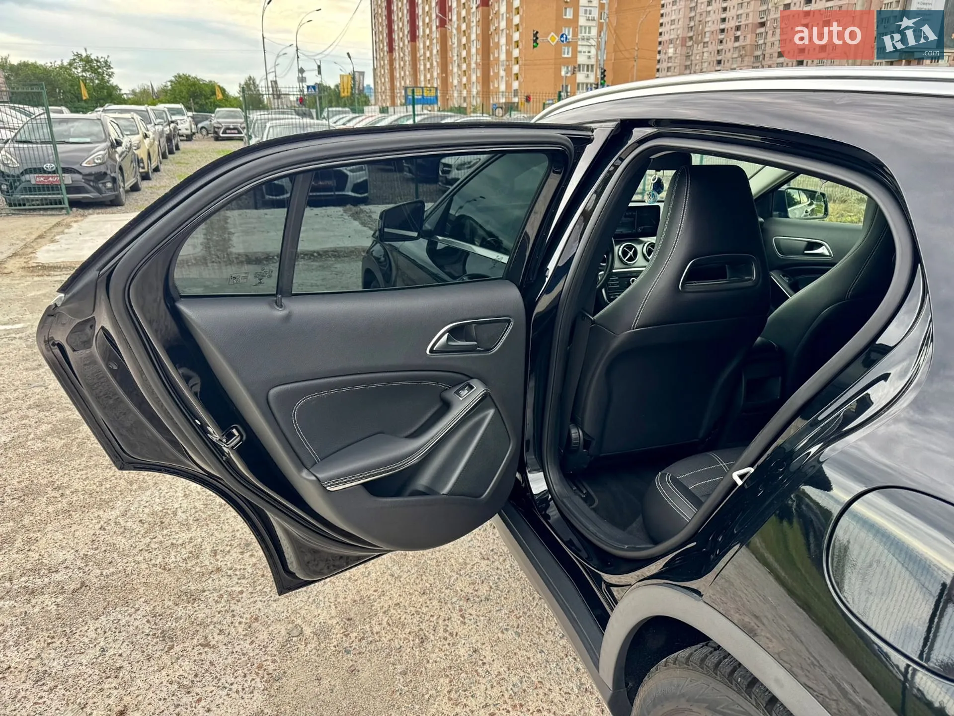 2016 Mercedes-Benz GLA-klasse - мініатюра 33