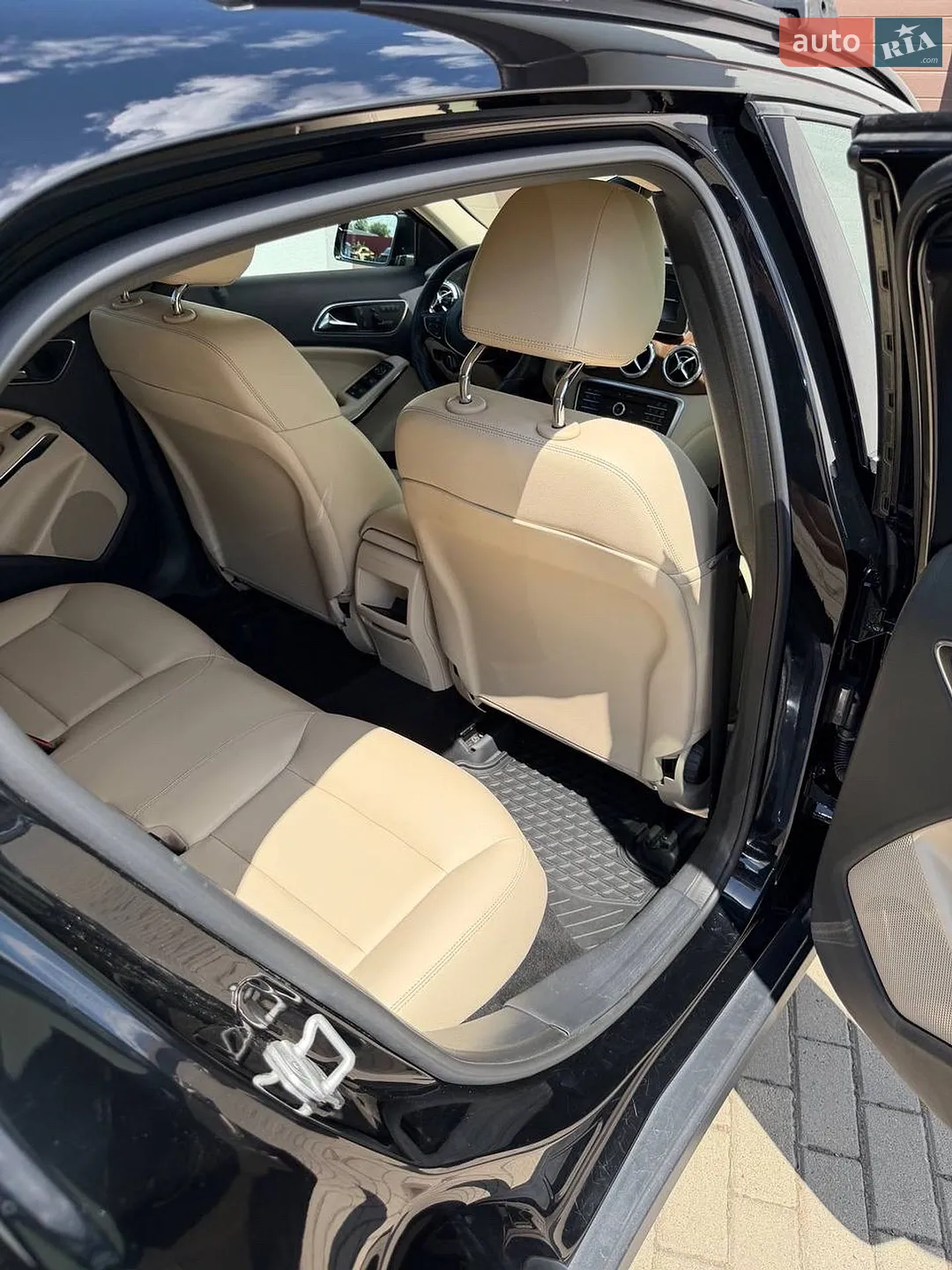 2016 Mercedes-Benz GLA-klasse - мініатюра 23