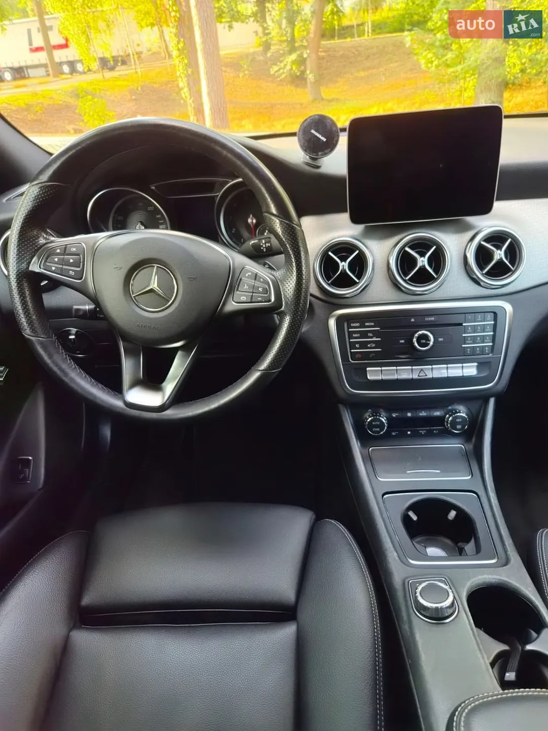 2018 Mercedes-Benz GLA-klasse - мініатюра 40