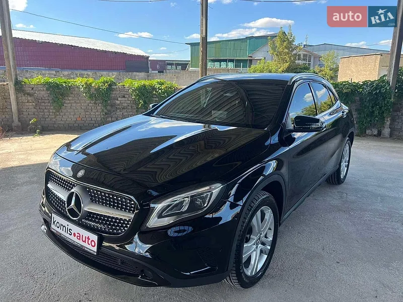Mercedes-Benz GLA-Class 2019