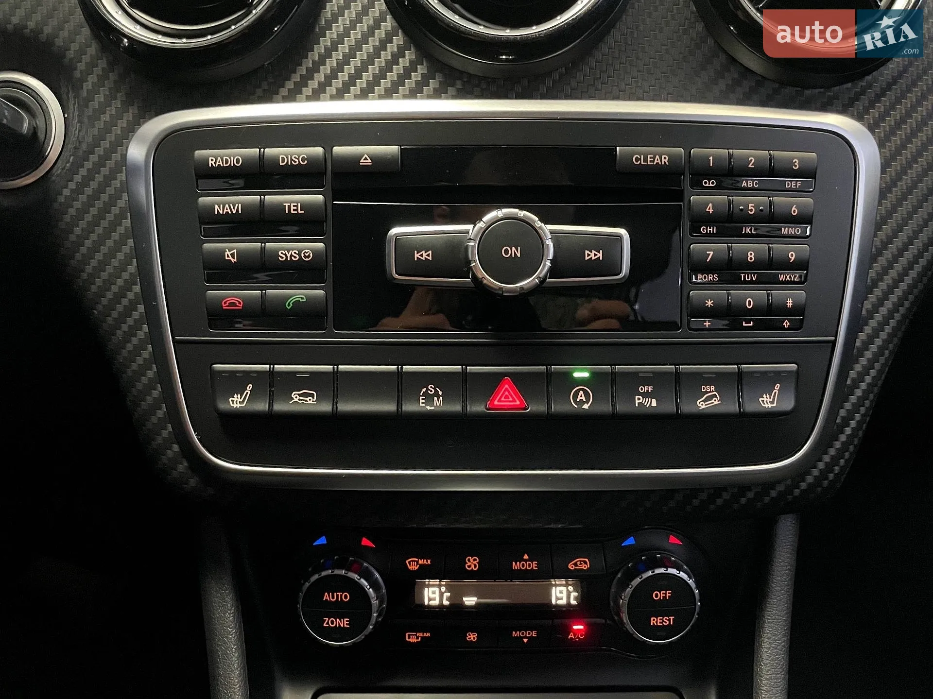 2014 Mercedes-Benz GLA-klasse - мініатюра 27