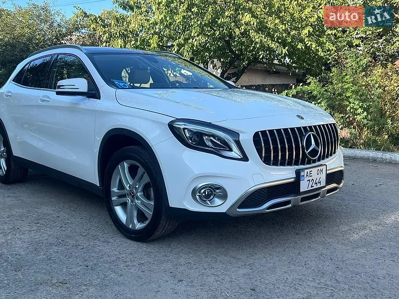 Mercedes-Benz GLA-Class