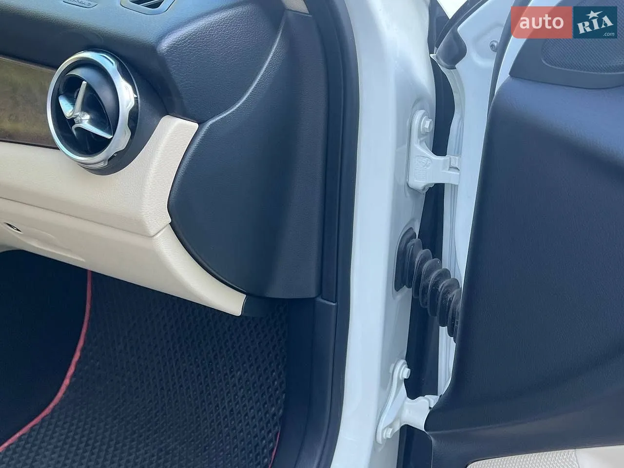 2018 Mercedes-Benz GLA-klasse - мініатюра 26