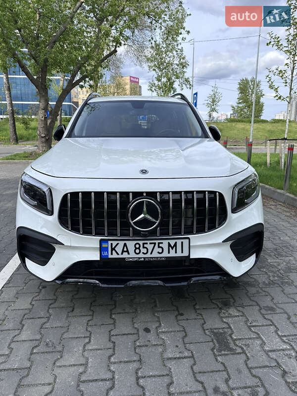 Внедорожник / Кроссовер Mercedes-Benz GLB-Class 2021 в Киеве