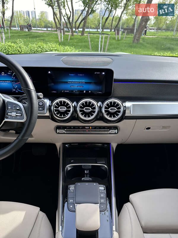 Внедорожник / Кроссовер Mercedes-Benz GLB-Class 2021 в Киеве