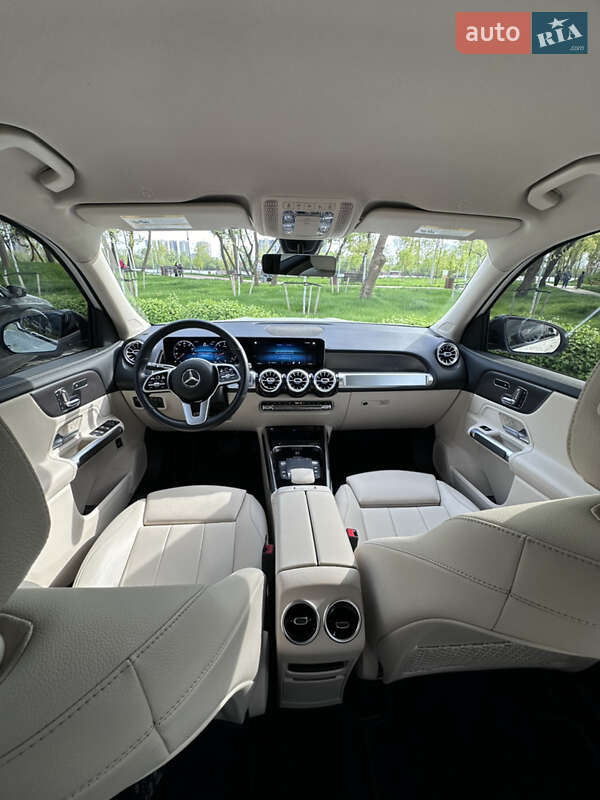 Внедорожник / Кроссовер Mercedes-Benz GLB-Class 2021 в Киеве