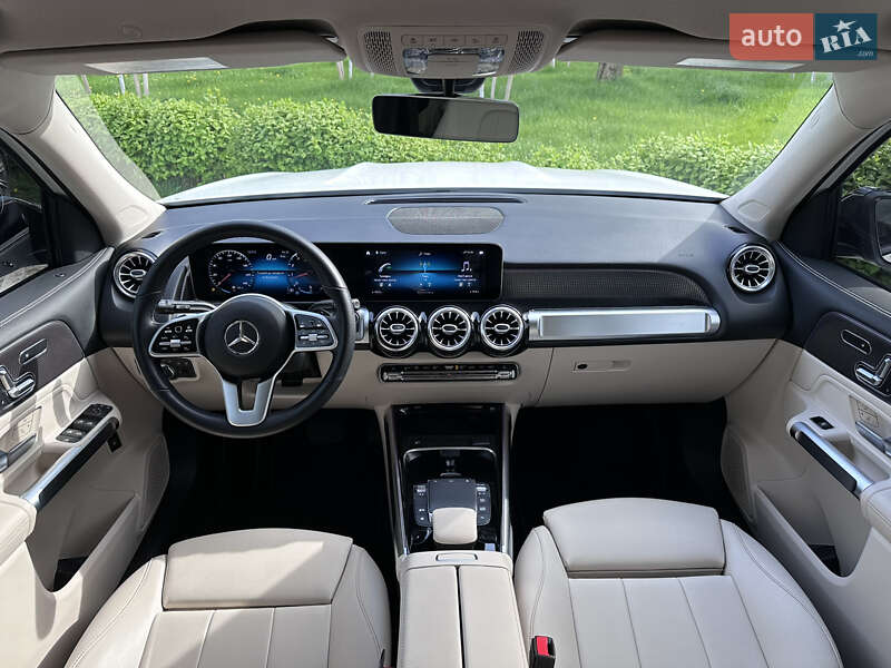 Внедорожник / Кроссовер Mercedes-Benz GLB-Class 2021 в Киеве