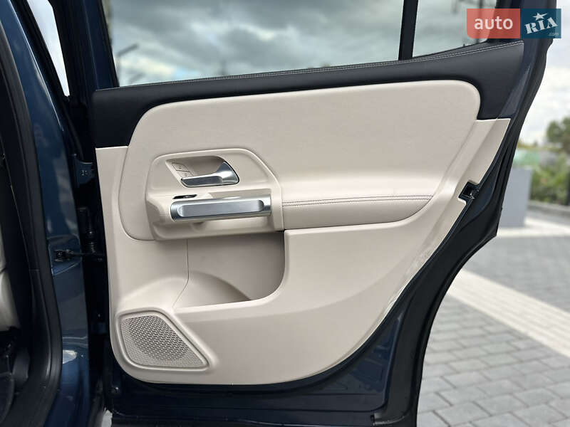 Внедорожник / Кроссовер Mercedes-Benz GLB-Class 2021 в Львове