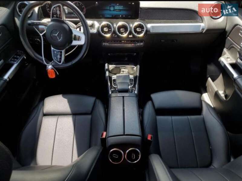 Внедорожник / Кроссовер Mercedes-Benz GLB-Class 2020 в Киеве