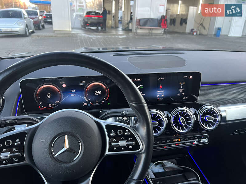 Внедорожник / Кроссовер Mercedes-Benz GLB-Class 2019 в Тернополе