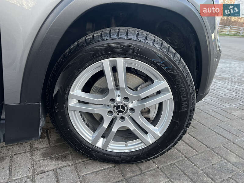 Внедорожник / Кроссовер Mercedes-Benz GLB-Class 2019 в Тернополе