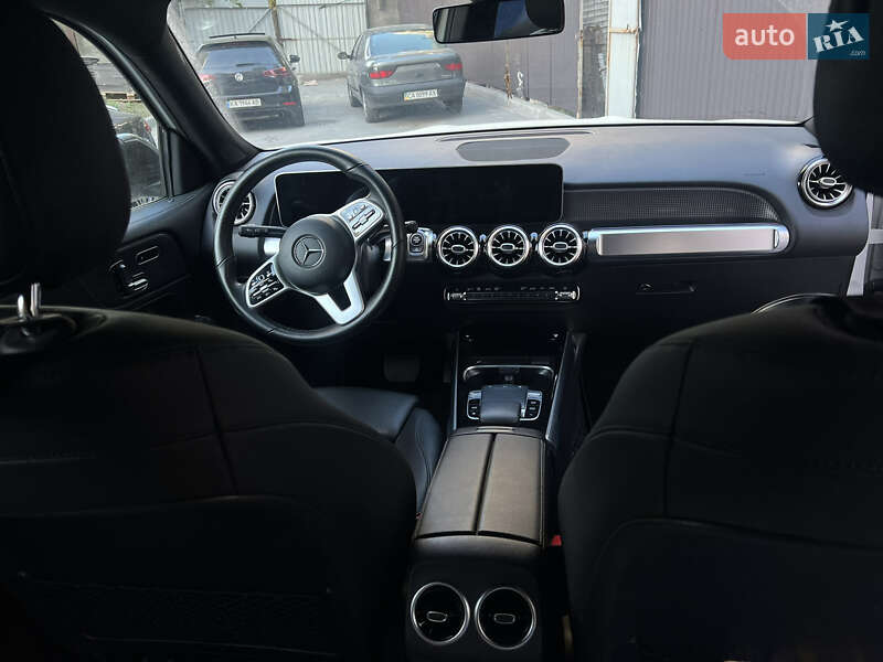 Внедорожник / Кроссовер Mercedes-Benz GLB-Class 2020 в Киеве