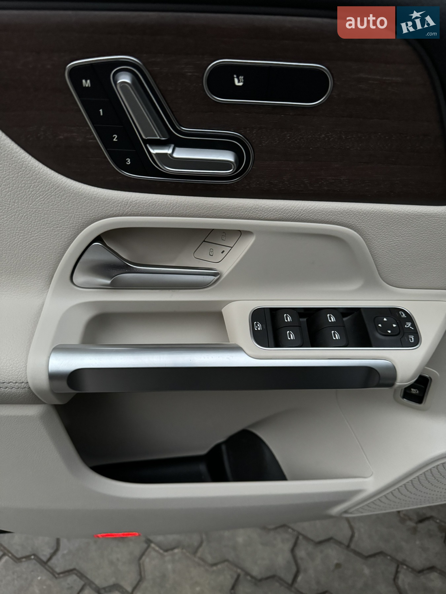 2023 Mercedes-Benz GLB - мініатюра 13