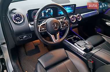 Позашляховик / Кросовер Mercedes-Benz GLB-Class 2019 в 