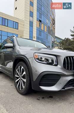 Внедорожник / Кроссовер Mercedes-Benz GLB-Class 2019 в 
