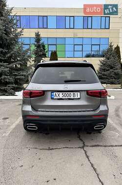 Внедорожник / Кроссовер Mercedes-Benz GLB-Class 2019 в 