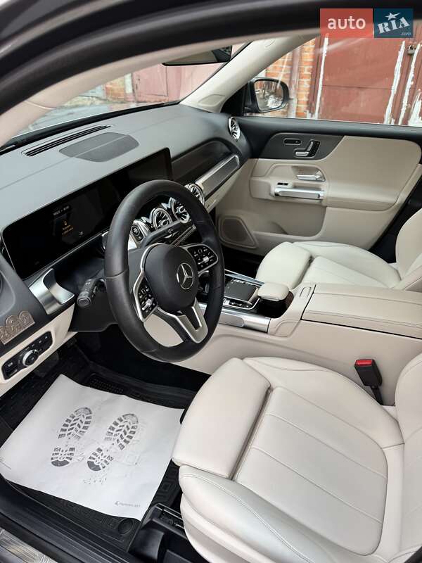 Внедорожник / Кроссовер Mercedes-Benz GLB-Class 2019 в Харькове