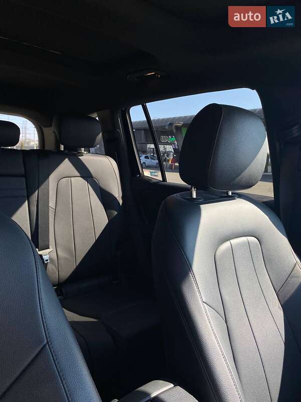 Внедорожник / Кроссовер Mercedes-Benz GLB-Class 2021 в Тернополе