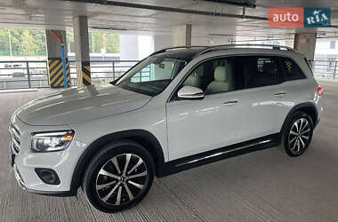 Внедорожник / Кроссовер Mercedes-Benz GLB-Class 2020 в Киеве
