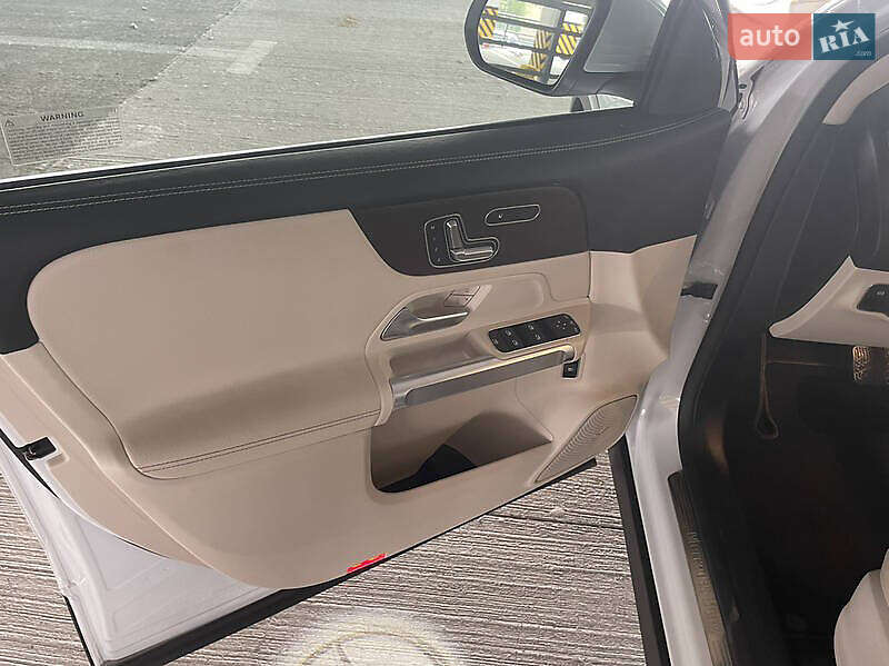 Внедорожник / Кроссовер Mercedes-Benz GLB-Class 2020 в Киеве фото 9 Внедорожник / Кроссовер Mercedes-Benz GLB-Class 2020 в Киеве