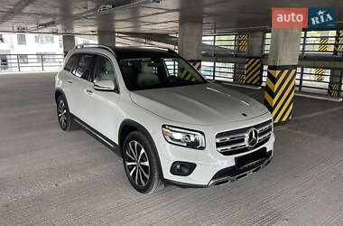 Внедорожник / Кроссовер Mercedes-Benz GLB-Class 2020 в Киеве