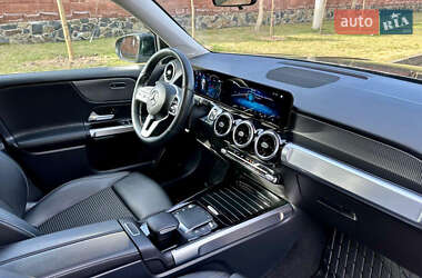Внедорожник / Кроссовер Mercedes-Benz GLB-Class 2021 в 