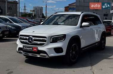 Позашляховик / Кросовер Mercedes-Benz GLB-Class 2020 в 