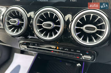 Внедорожник / Кроссовер Mercedes-Benz GLB-Class 2019 в 