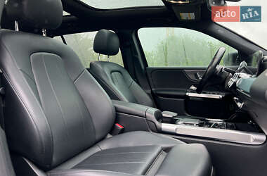 Внедорожник / Кроссовер Mercedes-Benz GLB-Class 2021 в 