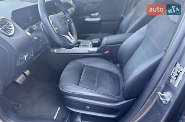 Внедорожник / Кроссовер Mercedes-Benz GLB-Class 2022 в 