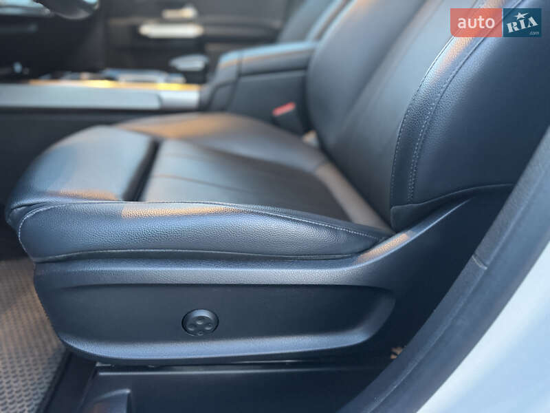 Внедорожник / Кроссовер Mercedes-Benz GLB-Class 2020 в Тернополе