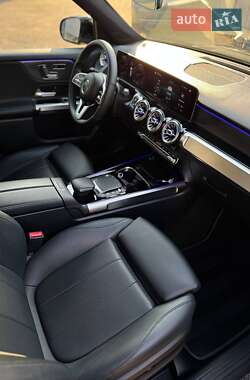 Внедорожник / Кроссовер Mercedes-Benz GLB-Class 2021 в 