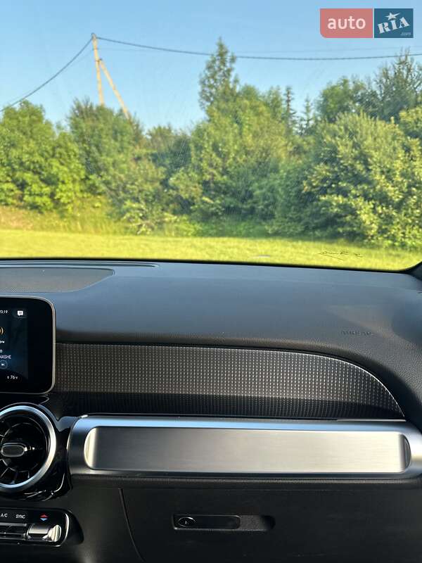 Внедорожник / Кроссовер Mercedes-Benz GLB-Class 2020 в Тернополе