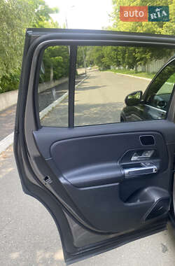 Внедорожник / Кроссовер Mercedes-Benz GLB-Class 2021 в 