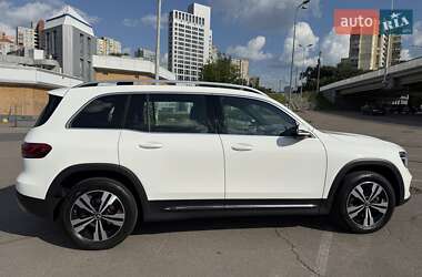 Внедорожник / Кроссовер Mercedes-Benz GLB-Class 2021 в 
