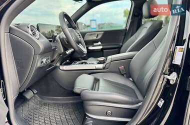 Внедорожник / Кроссовер Mercedes-Benz GLB-Class 2022 в 