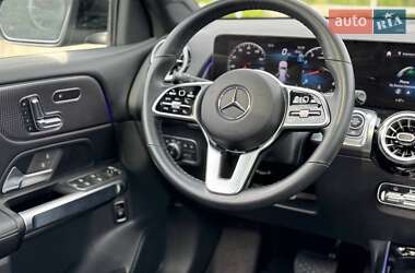Внедорожник / Кроссовер Mercedes-Benz GLB-Class 2022 в 