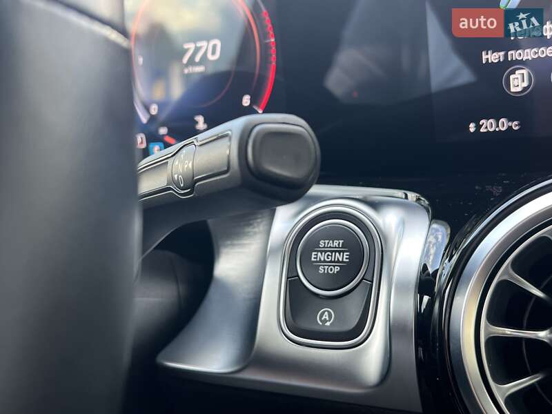 Внедорожник / Кроссовер Mercedes-Benz GLB-Class 2021 в Киеве