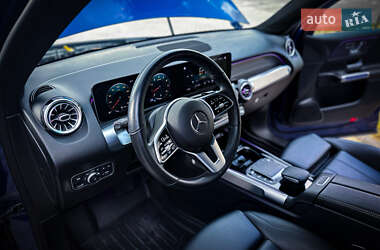 Внедорожник / Кроссовер Mercedes-Benz GLB-Class 2021 в 