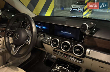 Позашляховик / Кросовер Mercedes-Benz GLB-Class 2020 в 