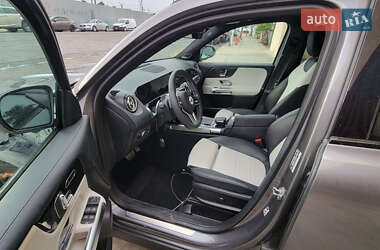 Внедорожник / Кроссовер Mercedes-Benz GLB-Class 2020 в 
