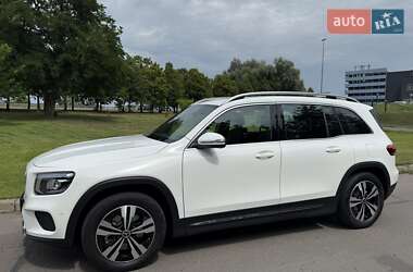 Внедорожник / Кроссовер Mercedes-Benz GLB-Class 2021 в 