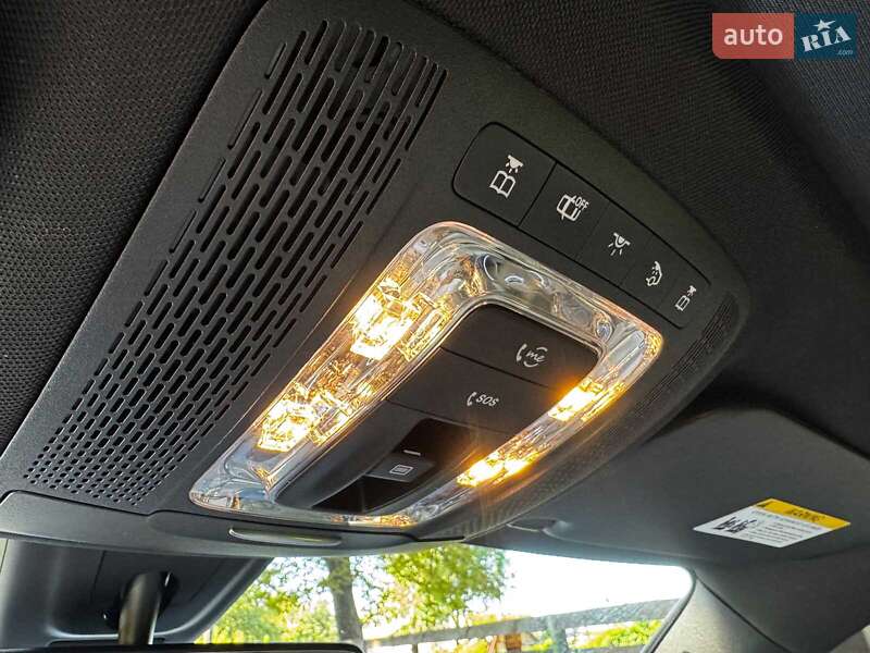 Внедорожник / Кроссовер Mercedes-Benz GLB-Class 2020 в Киеве