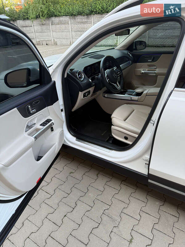 Внедорожник / Кроссовер Mercedes-Benz GLB-Class 2020 в Ужгороде фото 3 Внедорожник / Кроссовер Mercedes-Benz GLB-Class 2020 в Ужгороде