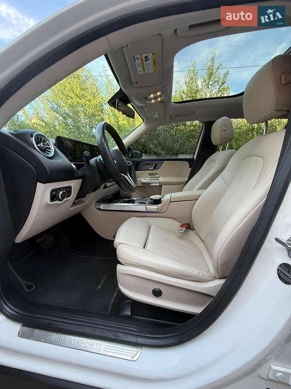 Внедорожник / Кроссовер Mercedes-Benz GLB-Class 2020 в Ужгороде фото 23 Внедорожник / Кроссовер Mercedes-Benz GLB-Class 2020 в Ужгороде