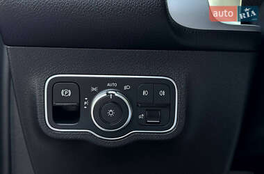 Внедорожник / Кроссовер Mercedes-Benz GLB-Class 2022 в 