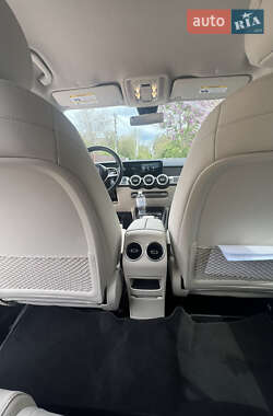 Внедорожник / Кроссовер Mercedes-Benz GLB-Class 2020 в 