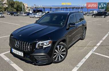 Внедорожник / Кроссовер Mercedes-Benz GLB-Class 2021 в 