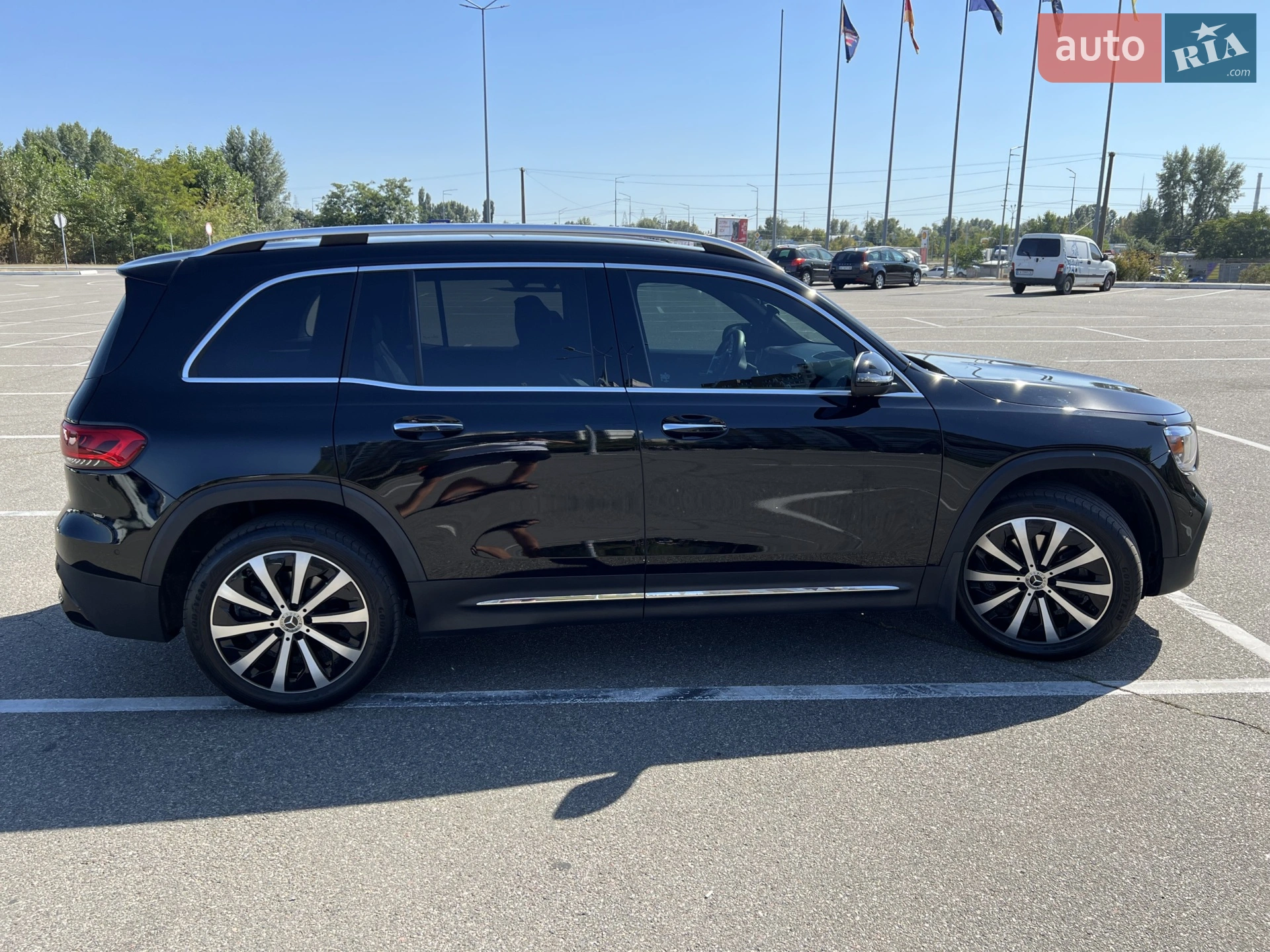 2021 Mercedes-Benz GLB - мініатюра 10