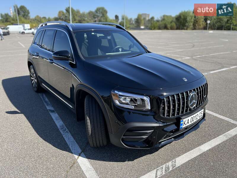 Внедорожник / Кроссовер Mercedes-Benz GLB-Class 2021 в Киеве